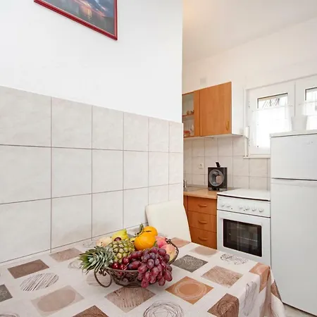 Horus Apartman-rogoznica شقة *