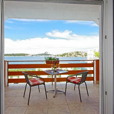 Horus Apartman-rogoznica شقة *