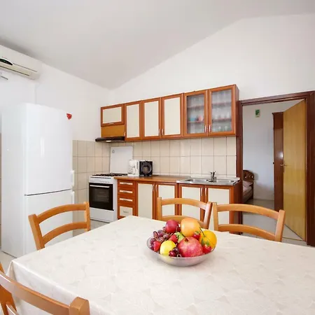 Horus Apartman-rogoznica * روغوزنيكا