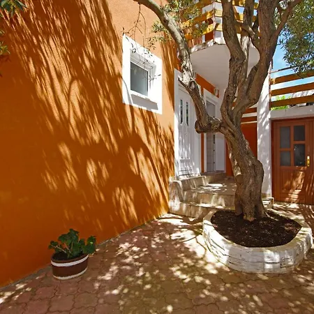 Horus Apartman-rogoznica * روغوزنيكا